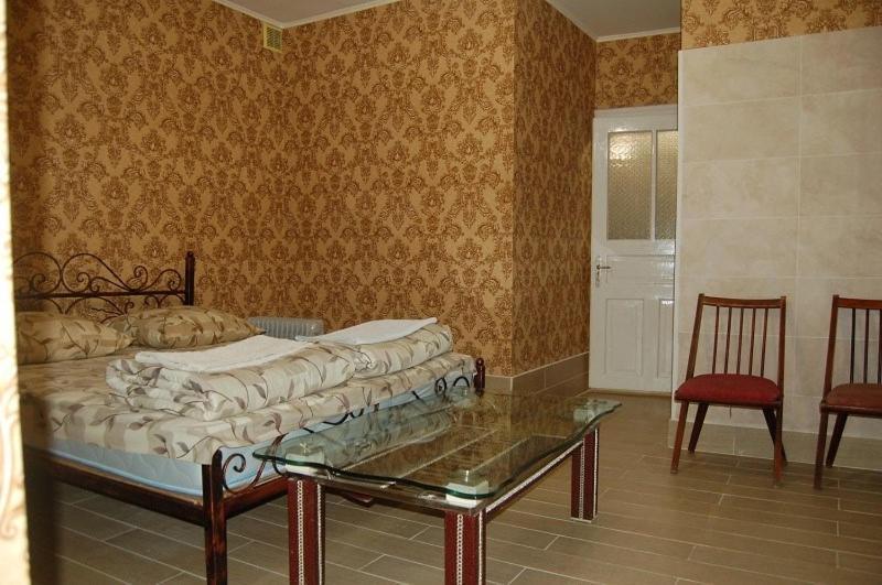 Apartments Постійне Електропостачання Stepana Bandery Street 37-2 Lemberg Exterior foto